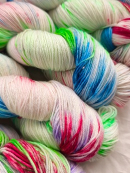 merynosek włóczka ręcznie barwione merino juleczkownia