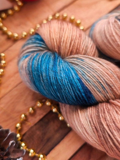 merynosek wełna merino ręcznie barwiona juleczkownia