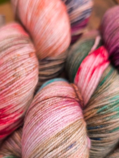 ręcznie barwiona włóczka juleczkownia