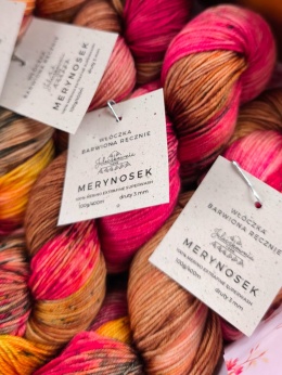 pudełko jesieniary ręcznie barwiona włóczka merino