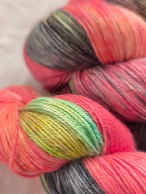 milunia ręcznie barwiona włóczka juleczkownia