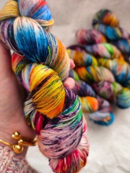 merynosek włóczka ręcznie barwione merino juleczkownia