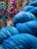ręcznie barwione merino