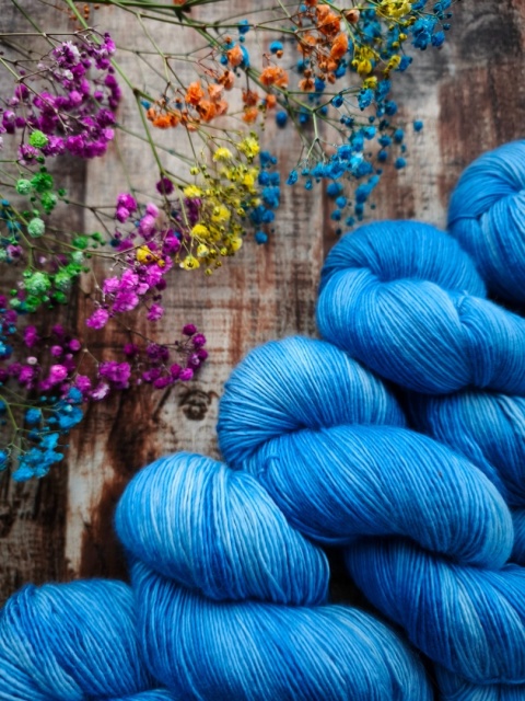 ręcznie barwione merino