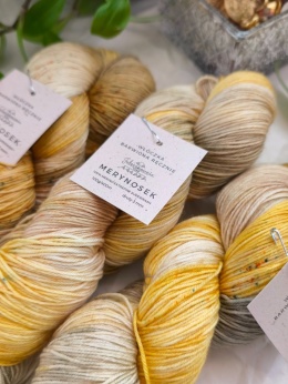 merynosek ręcznie barwiona włóczka merino juleczkownia