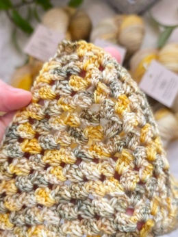 merynosek ręcznie barwiona włóczka merino juleczkownia