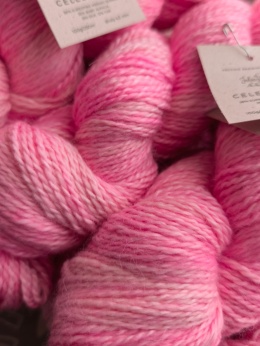 ręcznie barwiona włóczka juleczkownia