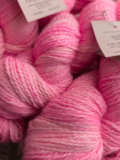 ręcznie barwiona włóczka juleczkownia