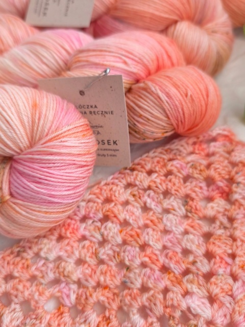 merynosek ręcznie barwiona włóczka merino juleczkownia
