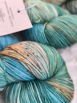 merynosek ręcznie barwiona włóczka merino juleczkownia