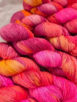 milunia ręcznie barwiona włóczka juleczkownia