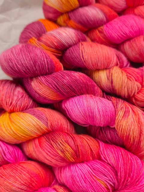 milunia ręcznie barwiona włóczka juleczkownia