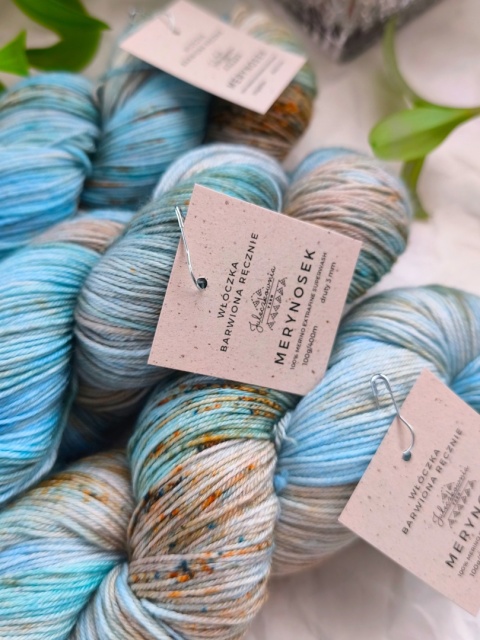 merynosek ręcznie barwiona włóczka merino juleczkownia
