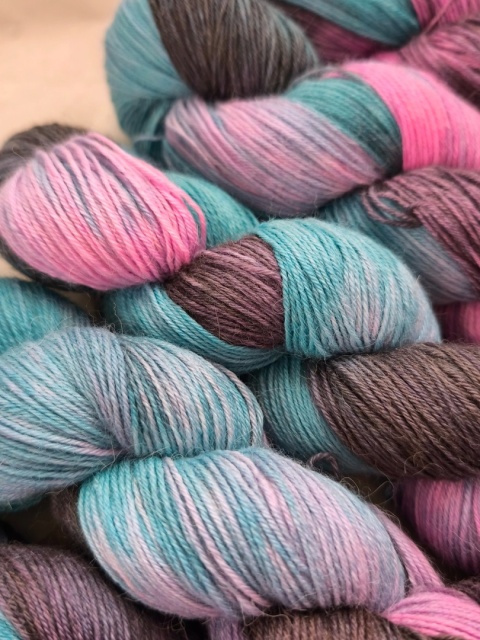 milunia ręcznie barwiona włóczka juleczkownia