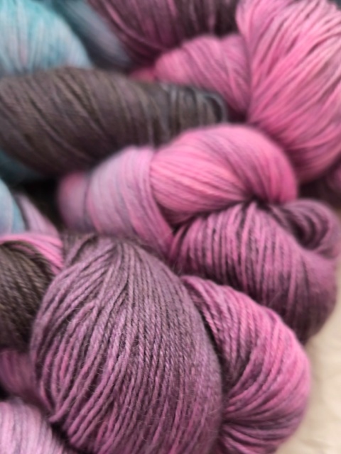 milunia ręcznie barwiona włóczka juleczkownia