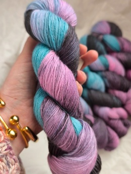 milunia ręcznie barwiona włóczka juleczkownia