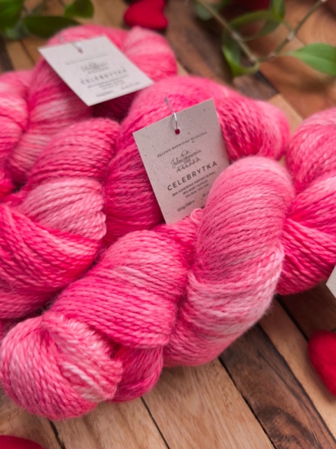 ręcznie barwiona włóczka juleczkownia