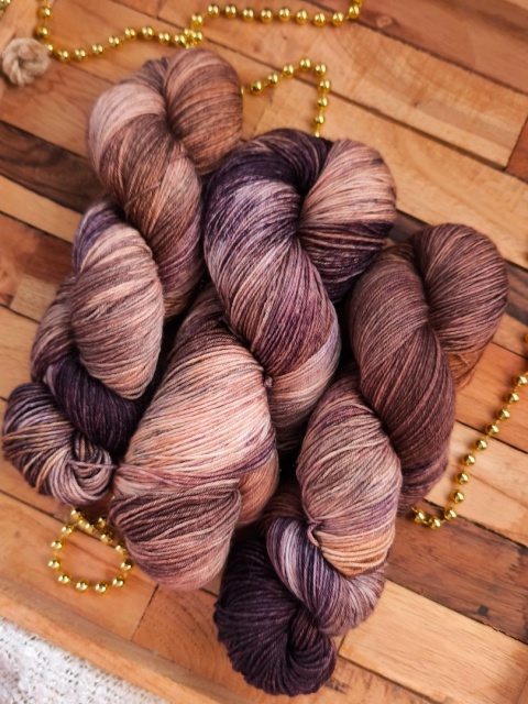 merynosek wełna merino ręcznie barwiona juleczkownia