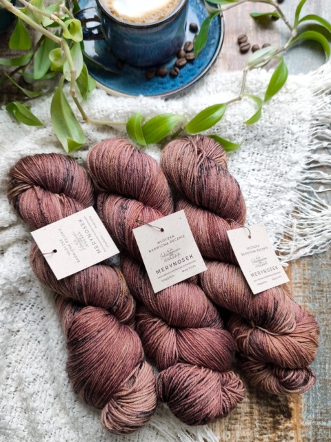 ręcznie barwiona włóczka juleczkownia